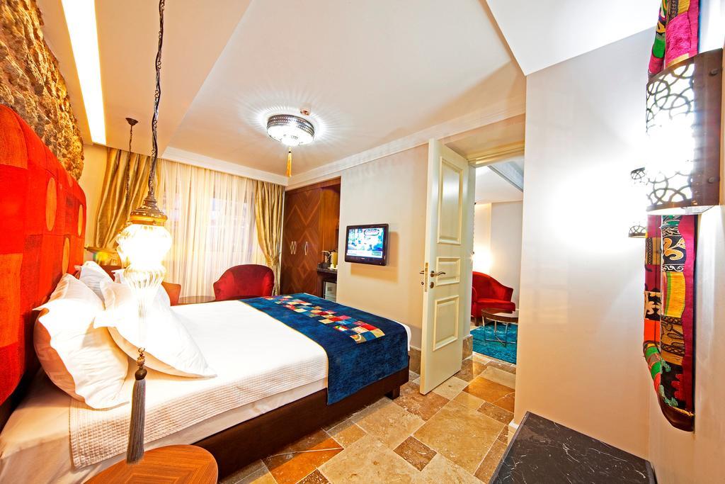 Azade Suites Istanbul Exterior photo
